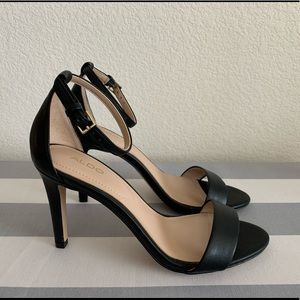 Black Aldo Heeled Sandal Size 6.5